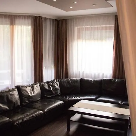 Vilă Medences A Velencei Tonal *